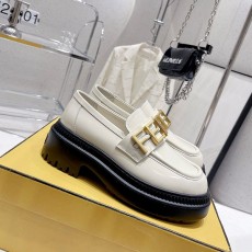 펜디 FENDI 여성 로퍼