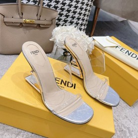 펜디 FENDI 여성 웨지힐 샌들