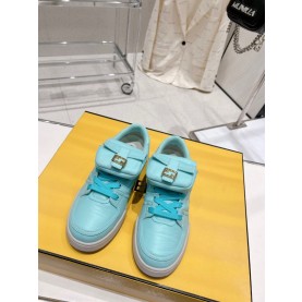 펜디 FENDI 여성 바케트 포켓 스니커즈