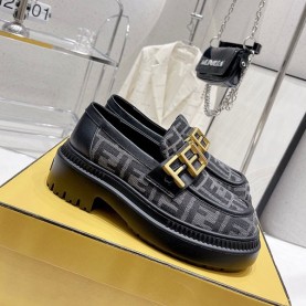 펜디 FENDI 여성 로퍼