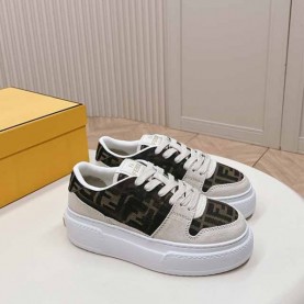 펜디 FENDI 여성 스니커즈