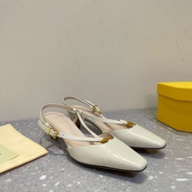 펜디 FENDI 여성 슬링백