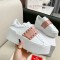 발렌티노 VALENTINO 여성 락스터드 플랫폼 스니커즈