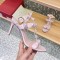 발렌티노 VALENTINO 여성 락스터드 힐 샌들