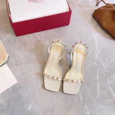 발렌티노 VALENTINO 락스터트 슬링백 샌들
