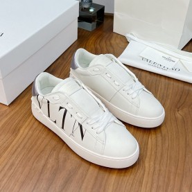 발렌티노 VALENTINO 남여공용 히든 오픈 스니커즈