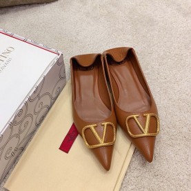 발렌티노 VALENTINO 여성 V-RING  플랫슈즈