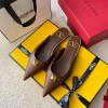 발렌티노 VALENTINO 여성 로만 스터드 플랫 뮬