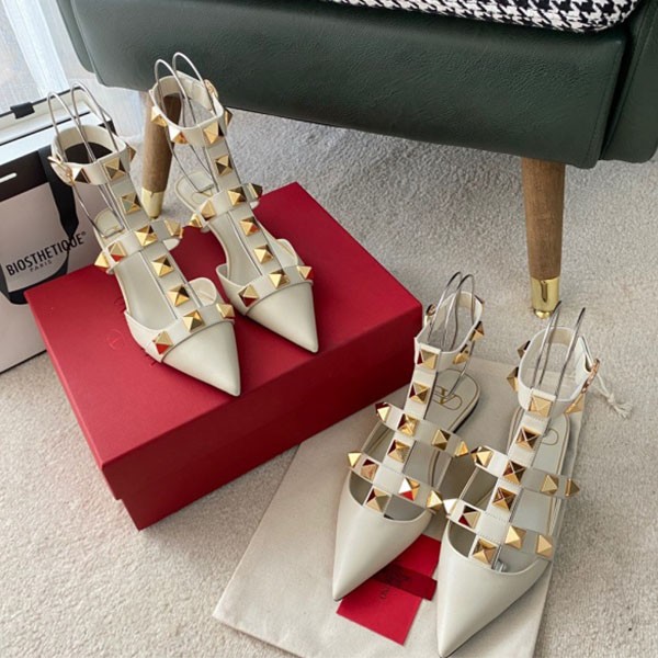 발렌티노 VALENTINO 로만 스터드 앵클렛 레더 슬링백
