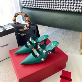 발렌티노 VALENTINO 로만 스터드 뮬 힐