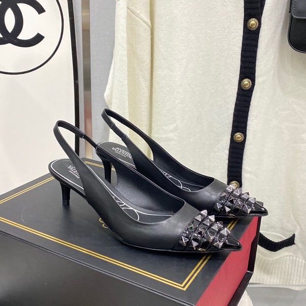 발렌티노 VALENTINO 락스터드 슬링백