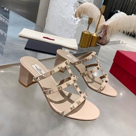 발렌티노 VALENTINO 락스터드 뮬 힐