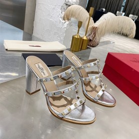 발렌티노 VALENTINO 락 스터드  뮬 힐