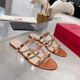 발렌티노 VALENTINO 여성 락스터드 슬리퍼