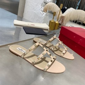 발렌티노 VALENTINO 여성 락스터드 슬리퍼