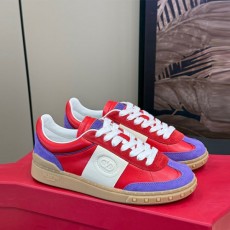 발렌티노 VALENTINO 남여공용 가라바니 업빌리지 스니커즈