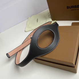 [BURBERRY-버버리] 가죽 커팅 벨트