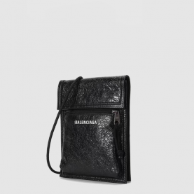 [BALENCIAGA-발렌시아가]  익스플로러 스트랩 파우치 크로스백