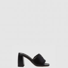 [MIUMIU-미우미우] 패딩 레더 샌들 F0002