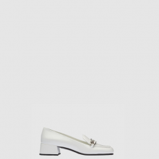 [MIUMIU-미우미우] 레더 로퍼 F0009