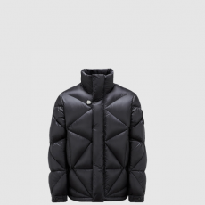 [MONCLER-몽클레어] 오크 쇼트 다운 재킷