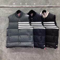 [THOM BROWNE-톰브라운]4선 다운 빅 퀼팅 재킷 조끼