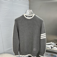[THOM BROWNE-톰브라운]가을/겨울 신상품  크루넥 스웨터