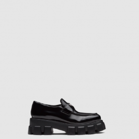 [PRADA-프라다] 모놀리스 브러시드 레더 로퍼