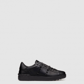 [VALENTINO-발렌티노] 톤온톤 스터드가 돋보이는 스니커즈