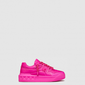 [VALENTINO-발렌티노] 원 스터드 로우탑 스니커즈