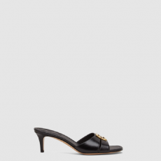 [FENDI-펜디] 가죽 미디엄 힐 샌들 8R8538