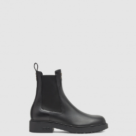 [FENDI-펜디] 가죽 부츠 8T8579